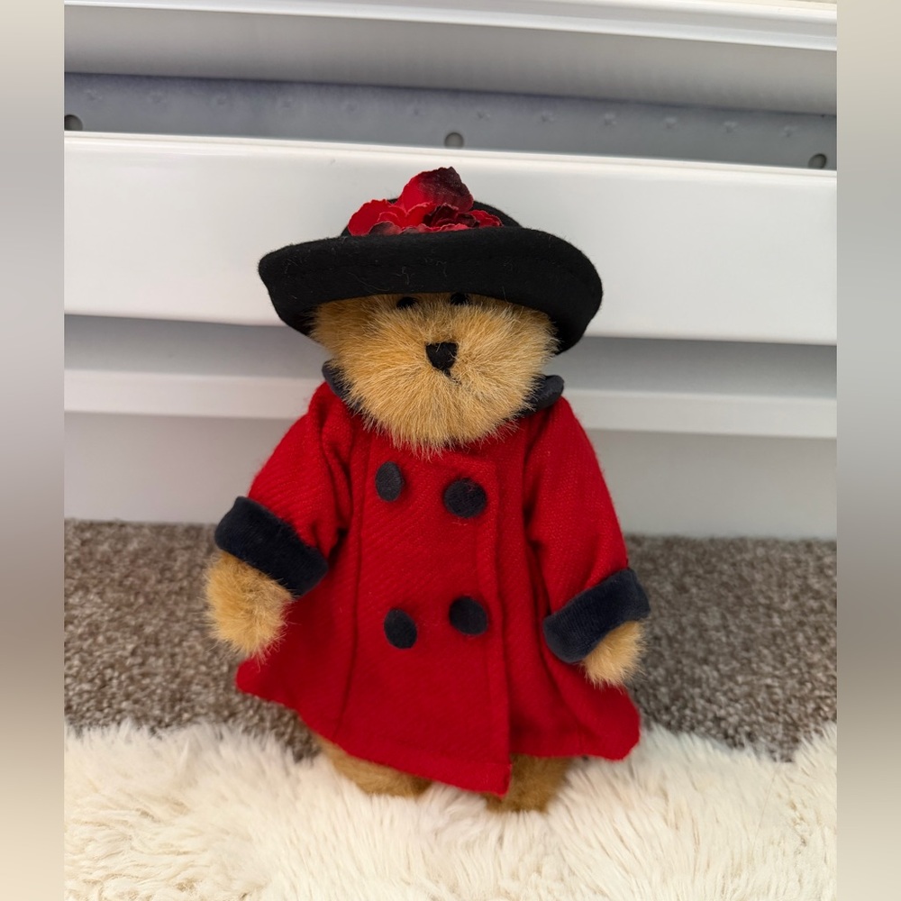 Boyds Bears Bailey plush bear with tag